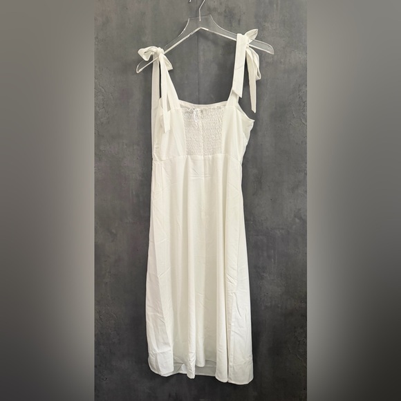 Petal & Pup Laurel Midi White Dress Size 4 B510 - Picture 7 of 7